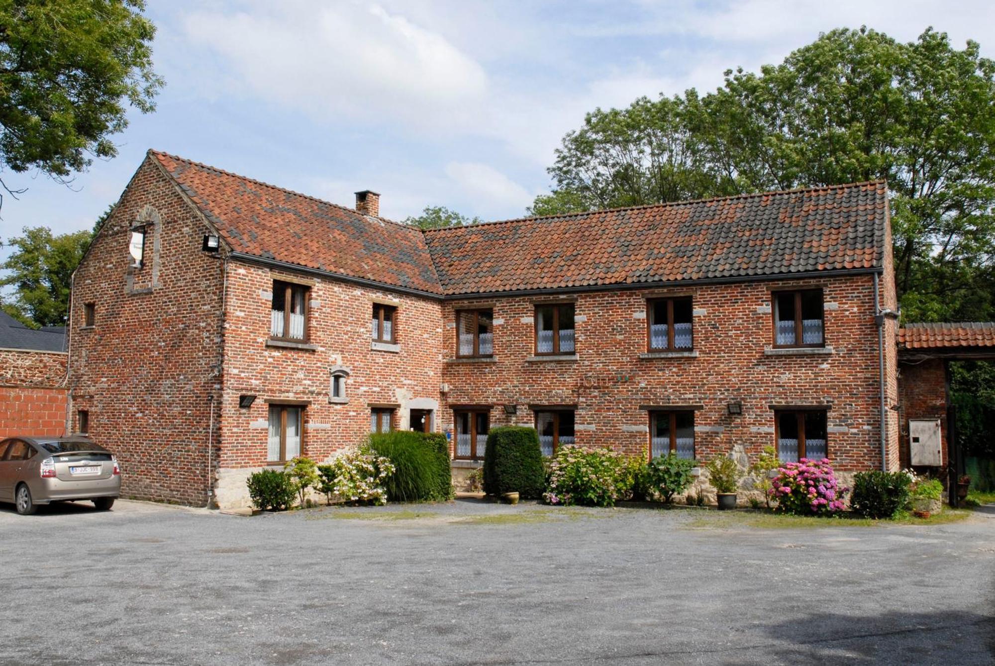 Hotel Restaurant La Ferme De Grambais Nivelles Ngoại thất bức ảnh